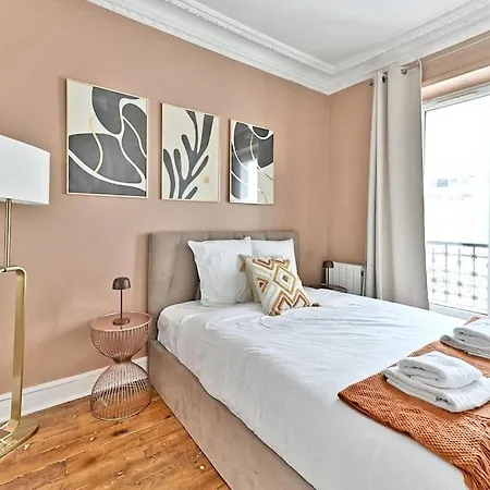 Cosy Et Colore Au Coeur De Parigi